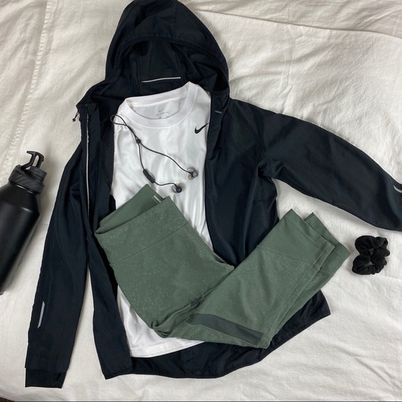 Champion Black Windbreaker Women’s Size small - Picture 14 of 14